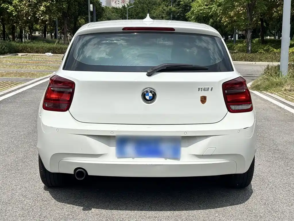 BMW 1 Series (Import) — миниатюра 6