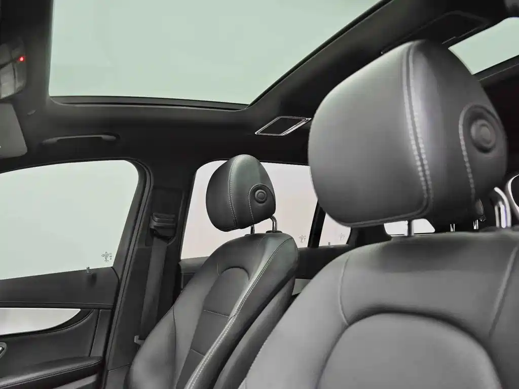 Mercedes-Benz GLC — миниатюра 13