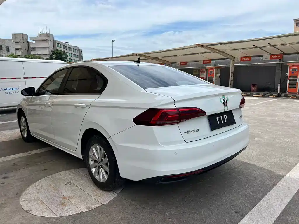 Volkswagen Bora — миниатюра 9