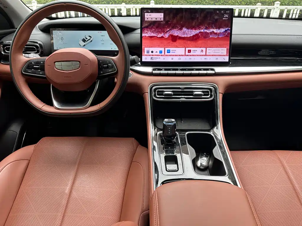 Geely Emgrand 2026 5 1.5T DCT Flagship