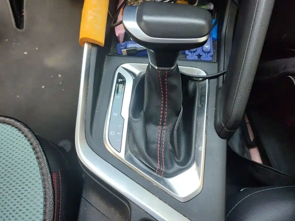 Geely Vision X3 — миниатюра 7