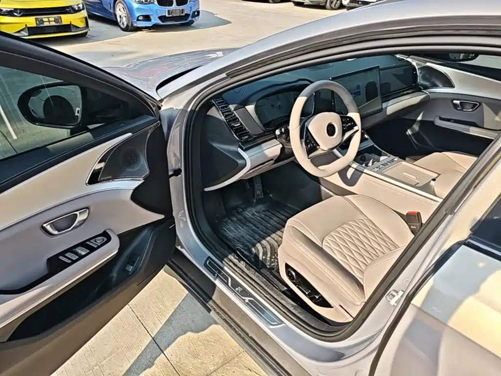 BYD Han — миниатюра 16