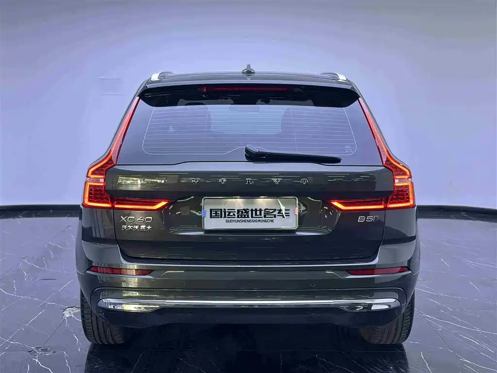 Volvo XC60 2022 B5 Luxury