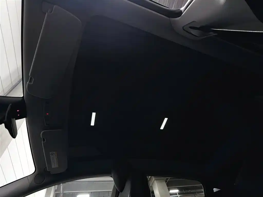 Tesla Model Y — фотографии объявления, Фото 14