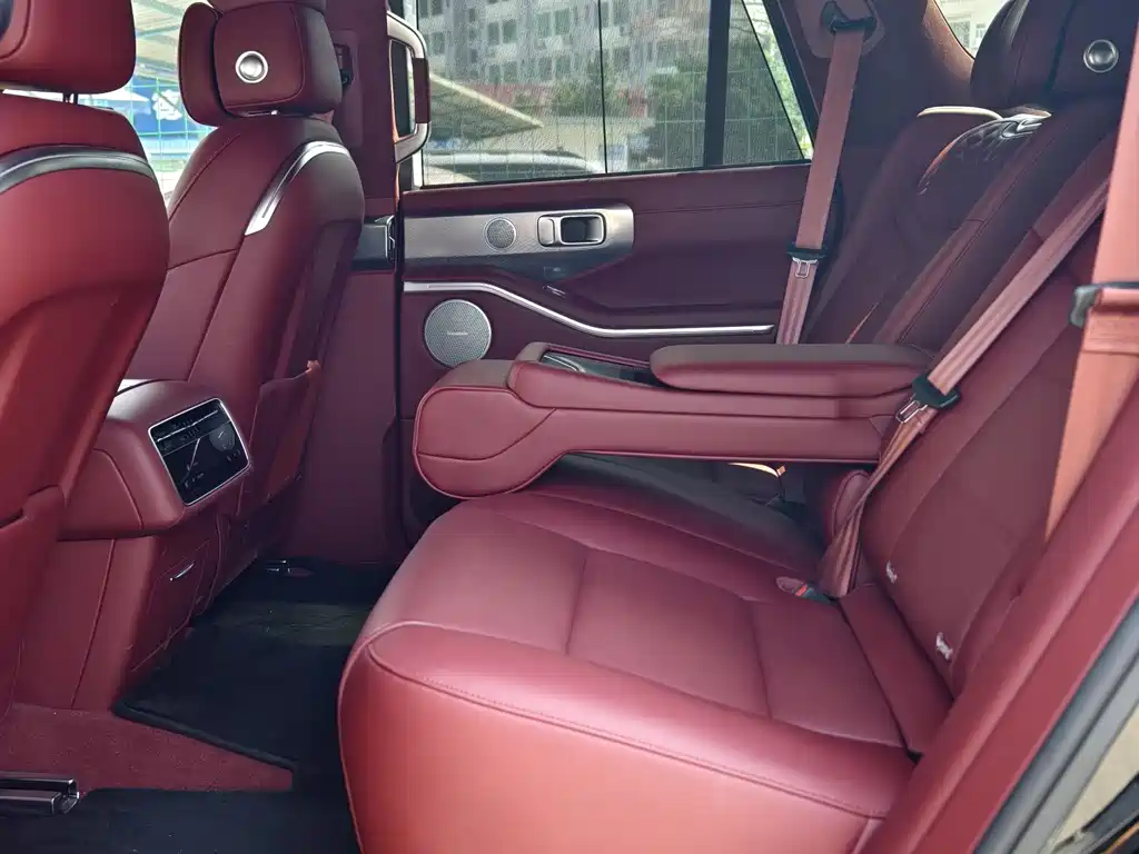 TANK TANK 700 NEW ENERGY