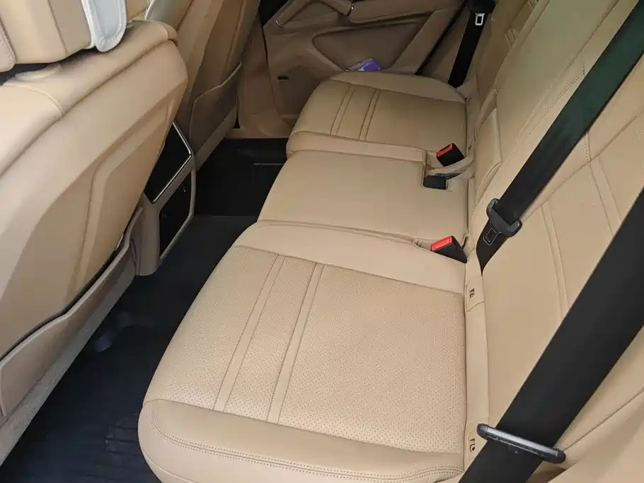 Porsche Cayenne Hybrid — миниатюра 11