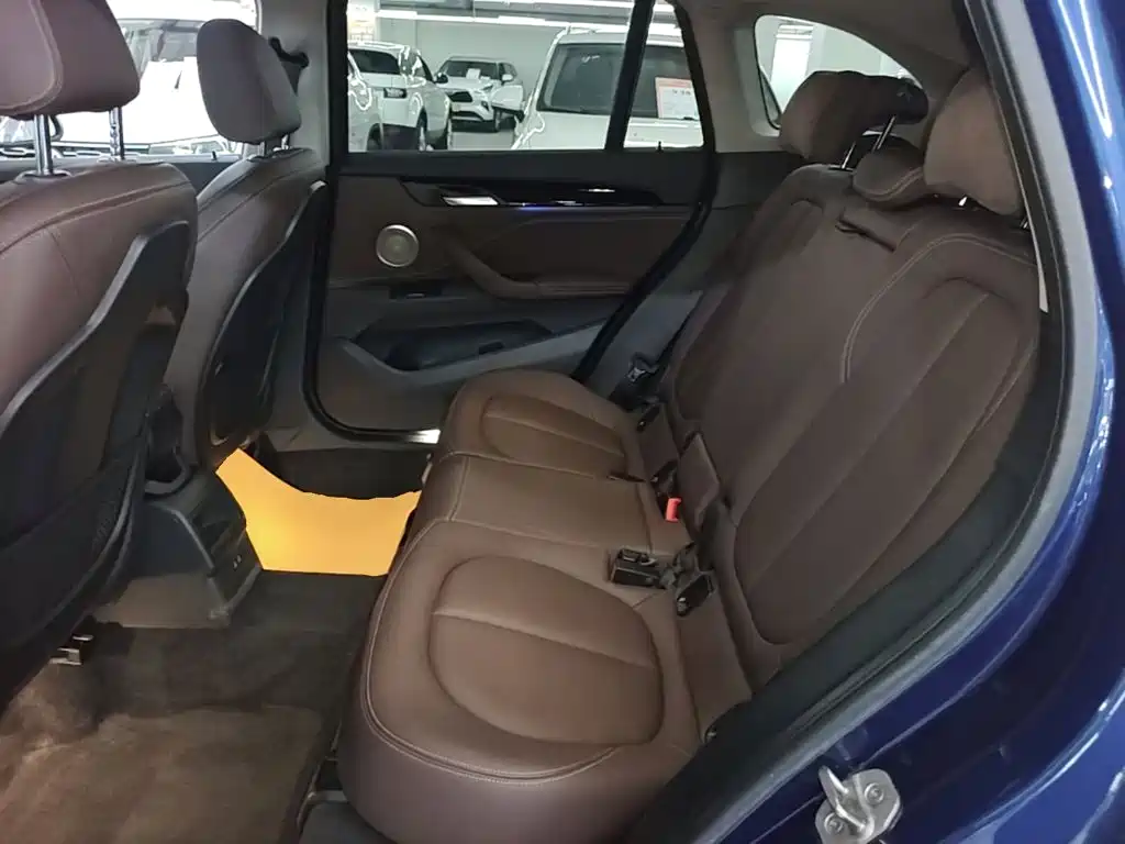BMW X1 — миниатюра 17