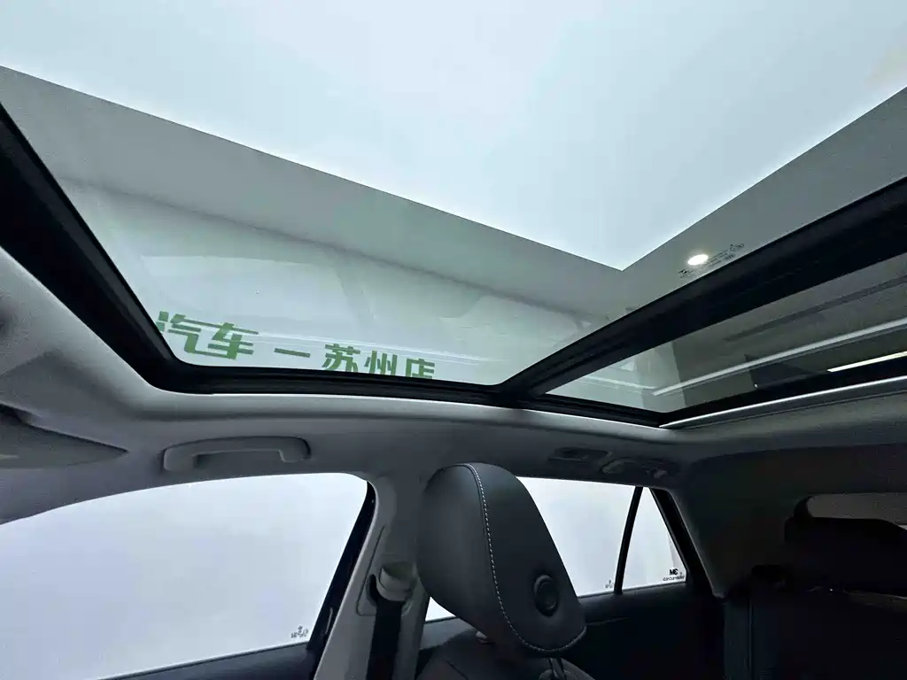 Volkswagen T-Roc — миниатюра 14