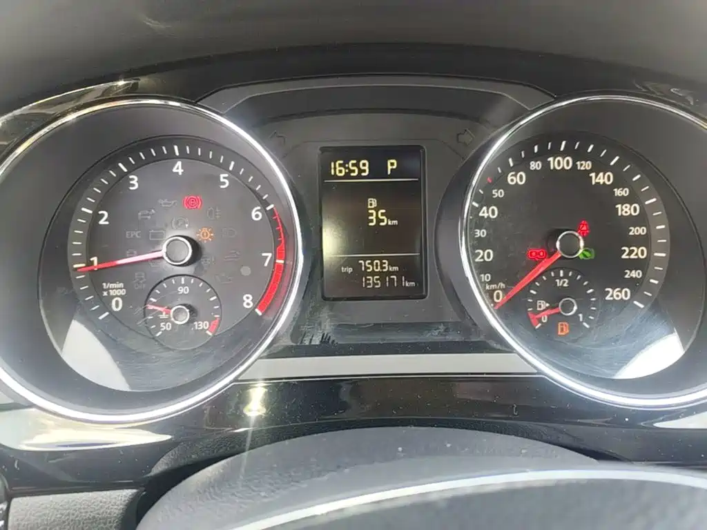 Volkswagen Sagitar — миниатюра 12