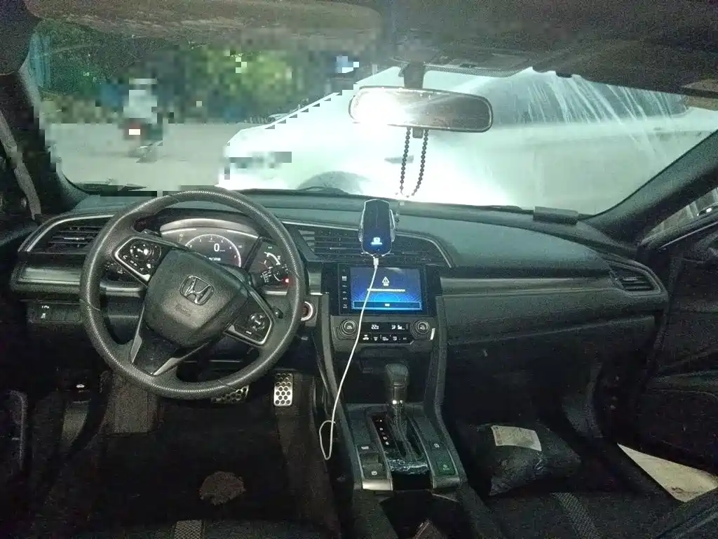 Honda Civic — миниатюра 10