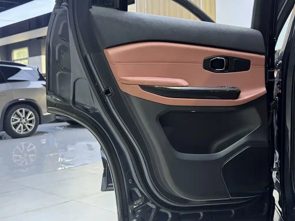 NIO EC6 — миниатюра 22