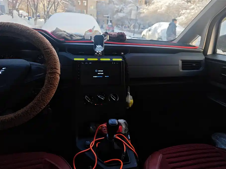 WULING WULING HONGGUANG PLUS