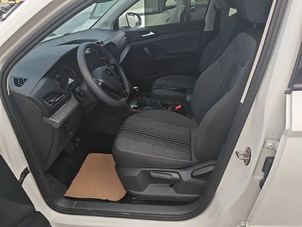 Volkswagen Tharu — миниатюра 15