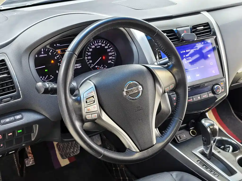 Nissan Teana — миниатюра 12