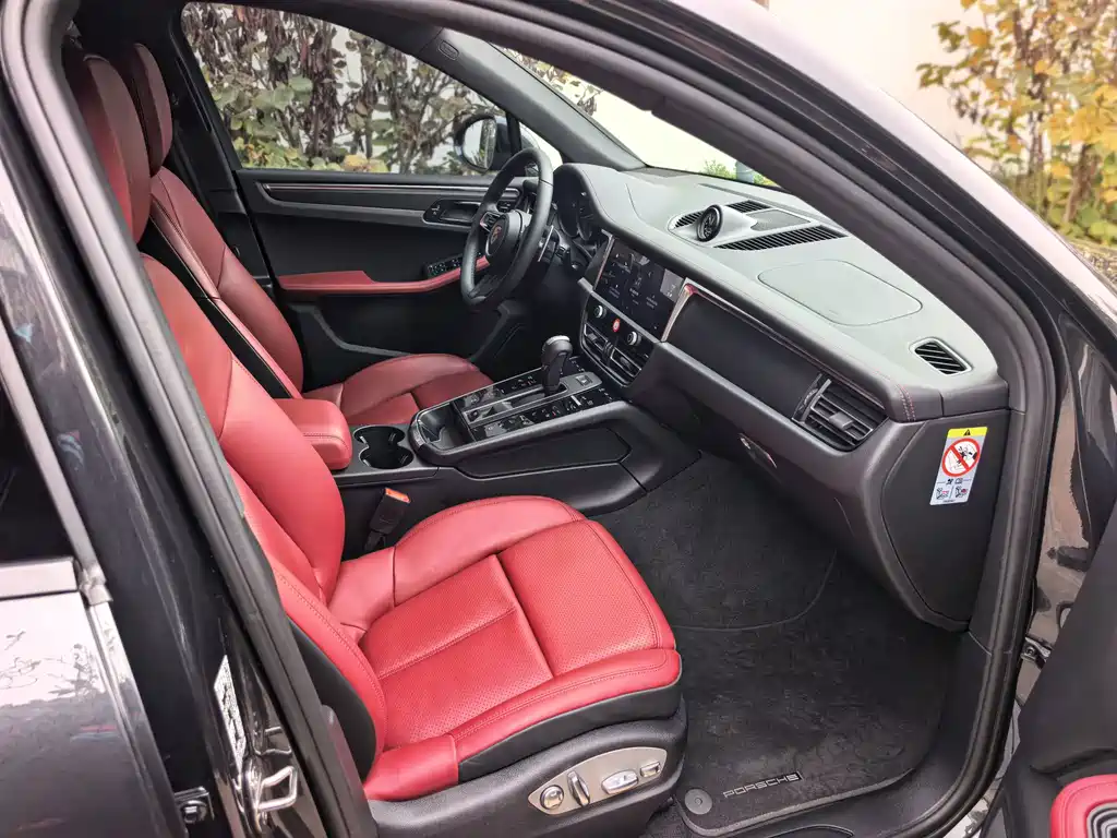 Porsche Macan — миниатюра 10