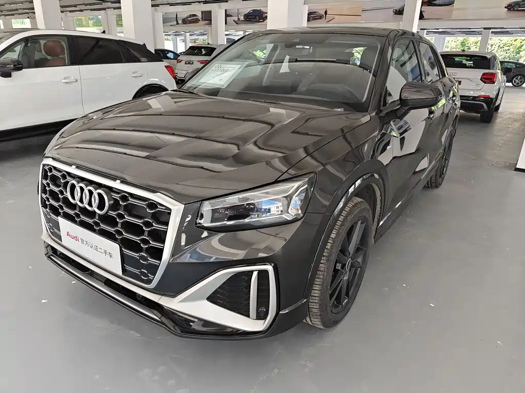 Audi Q2L 2025