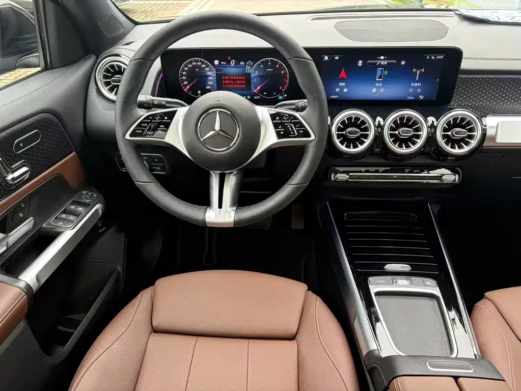 Mercedes-Benz GLB — миниатюра 6