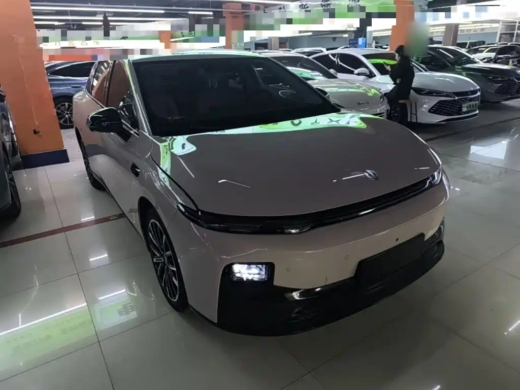 Leapmotor Leapmotor B01 — миниатюра 4