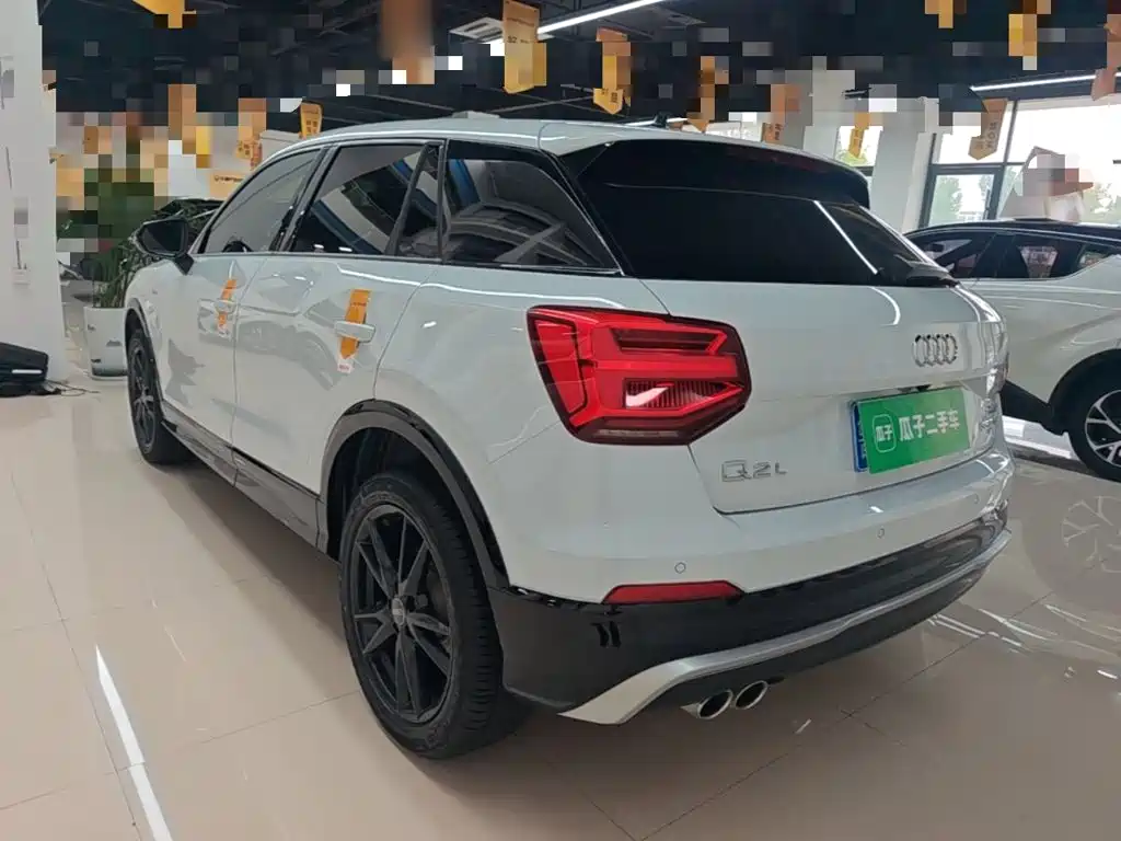 Audi Q2L — миниатюра 5