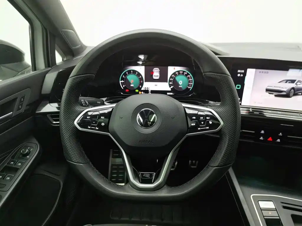Volkswagen Golf — миниатюра 11