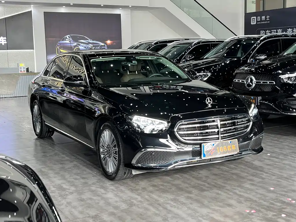 Mercedes-Benz E-Class — миниатюра 3