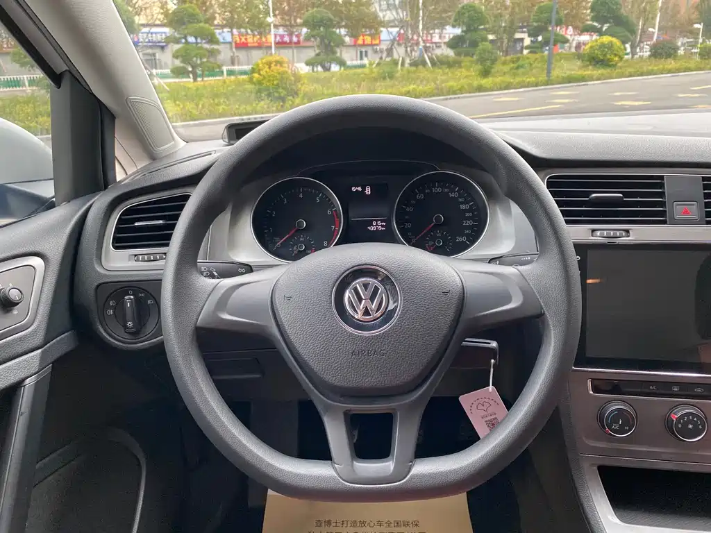 Volkswagen Golf — миниатюра 6