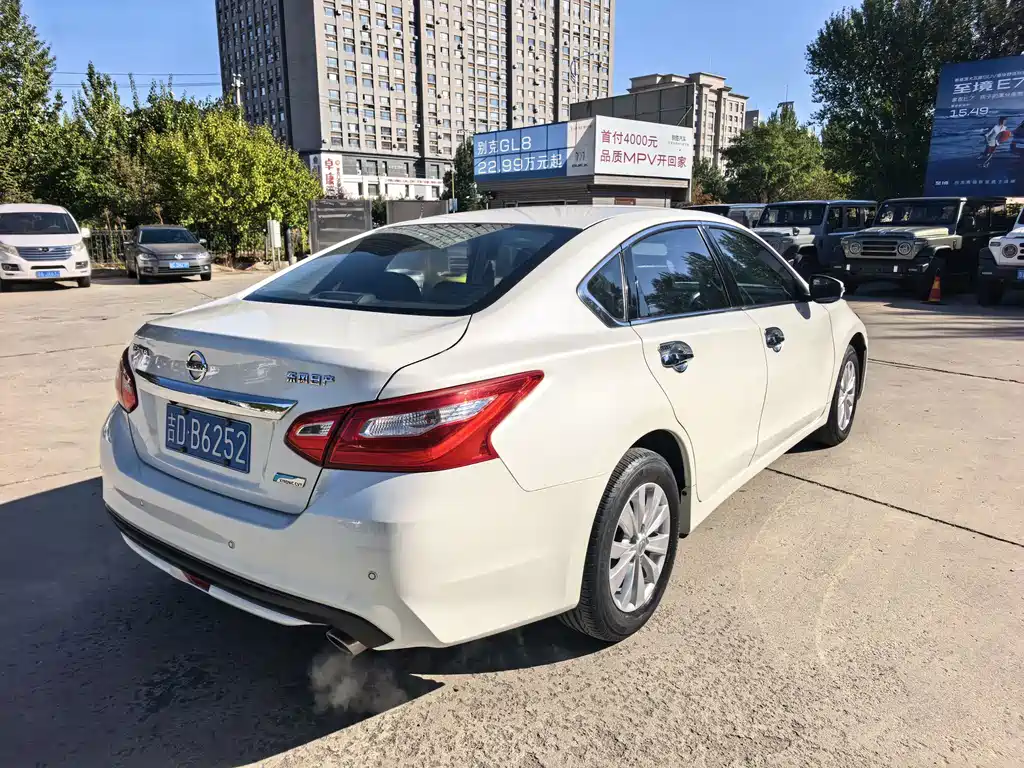 Nissan Teana — миниатюра 8