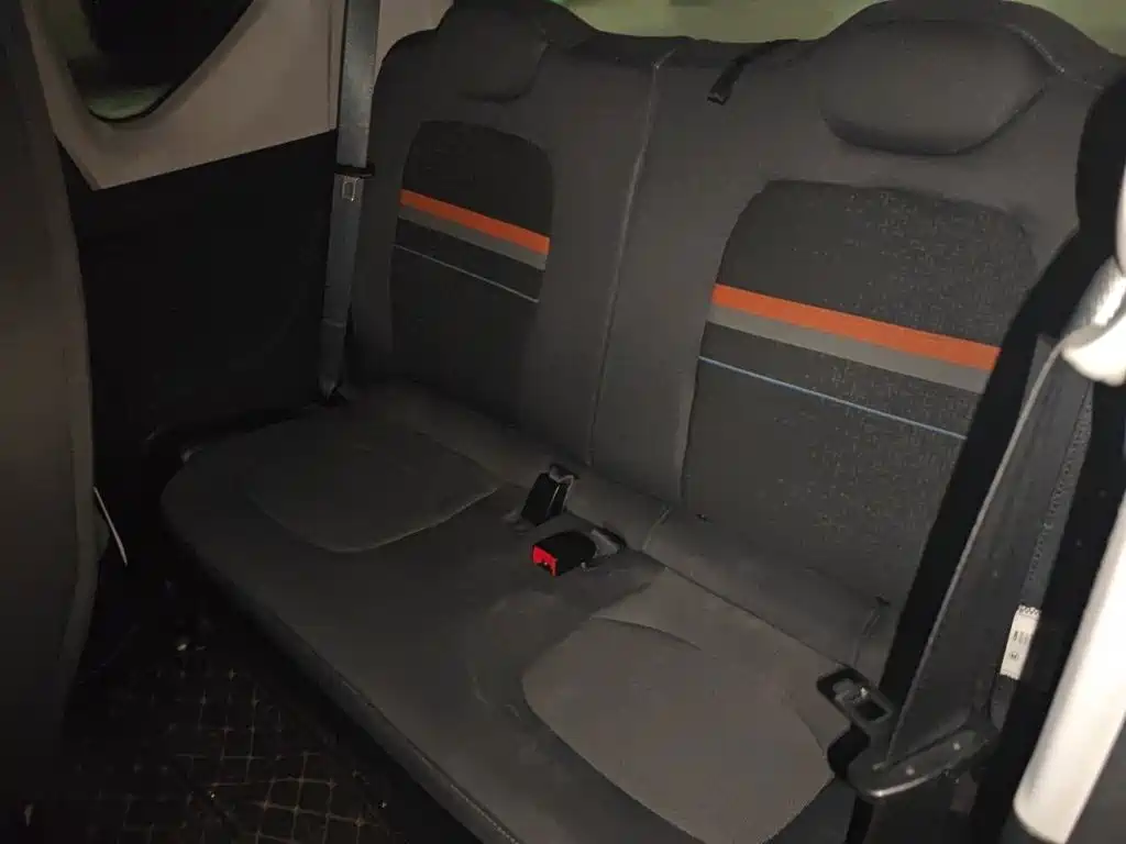Wuling MINIEV — миниатюра 13