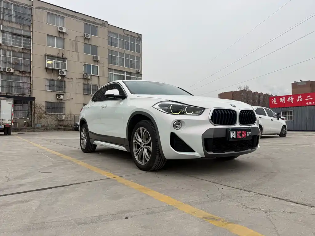 BMW X2