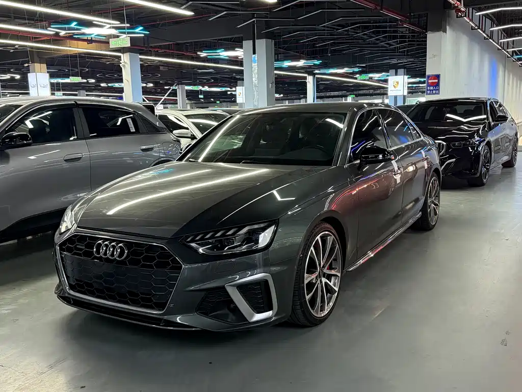 Audi A4L 2020