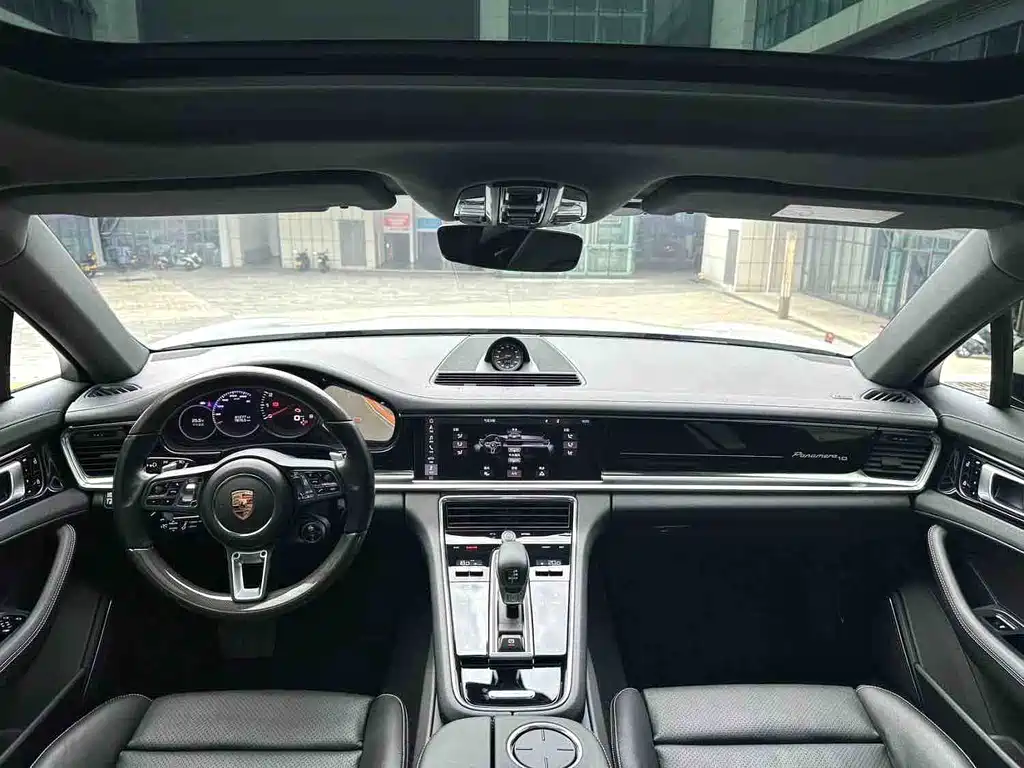 Porsche Panamera — миниатюра 8