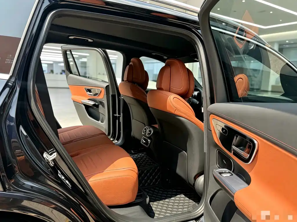 Mercedes-Benz GLC — миниатюра 10