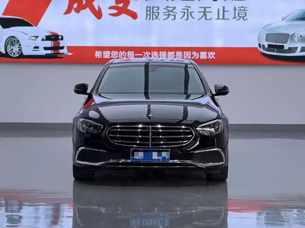 Mercedes-Benz E-Class — миниатюра 2