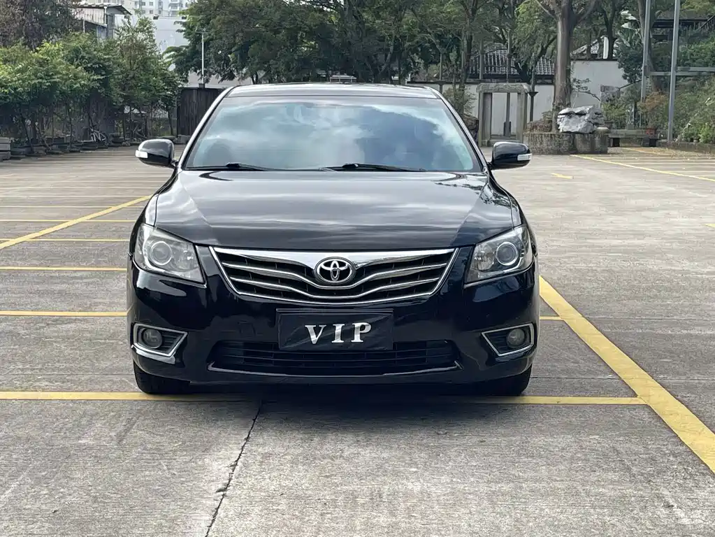 Toyota Camry — миниатюра 2