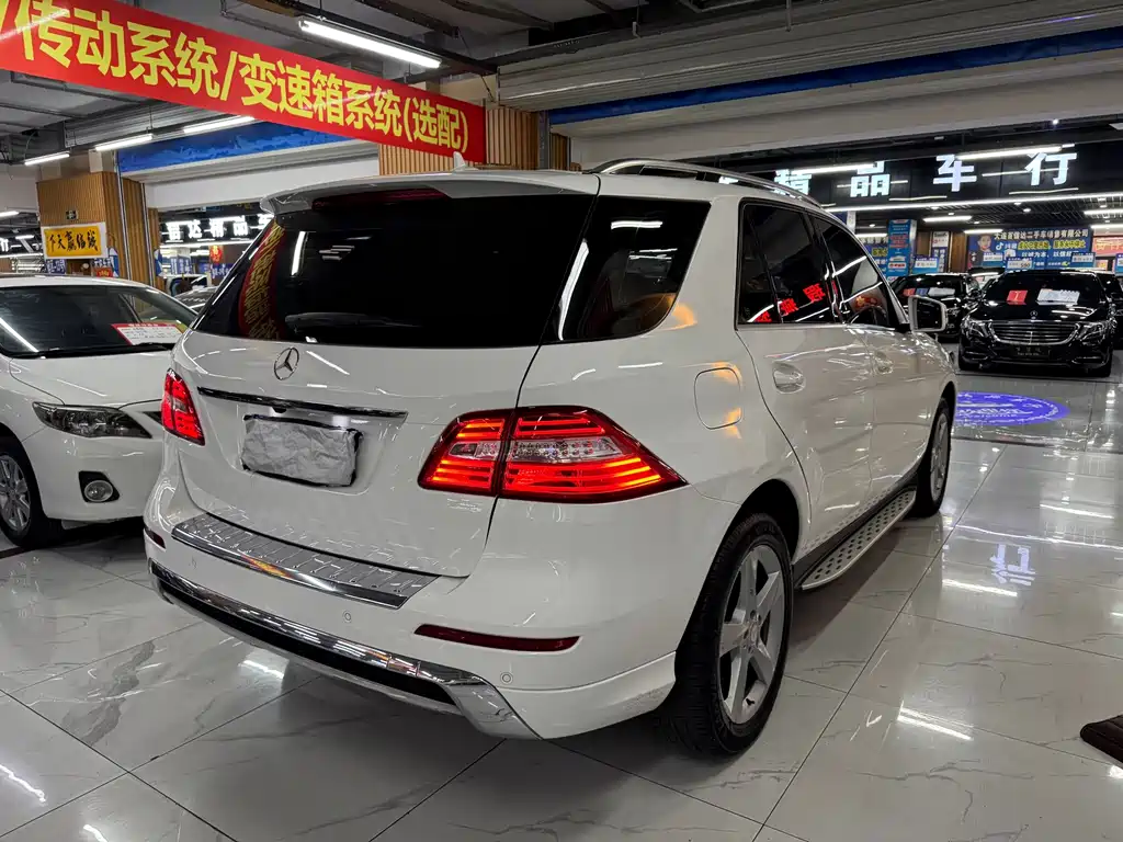 Mercedes-Benz M-Class — миниатюра 9
