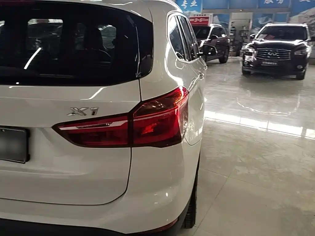 BMW X1 2018 sDrive20Li Lead
