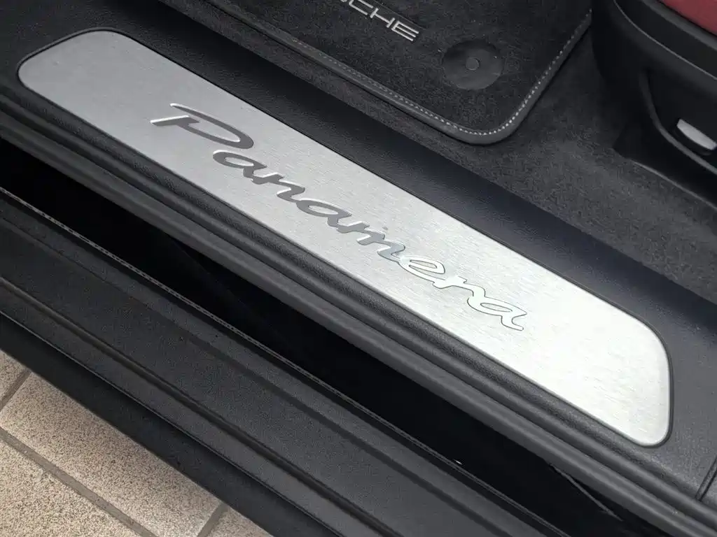 Porsche Panamera — миниатюра 13