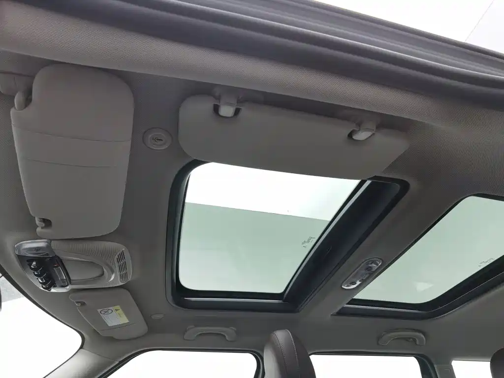 MINI Mini Clubman — миниатюра 14