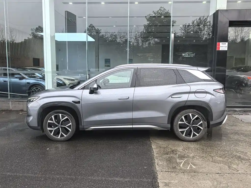 BYD L DM-i — миниатюра 3