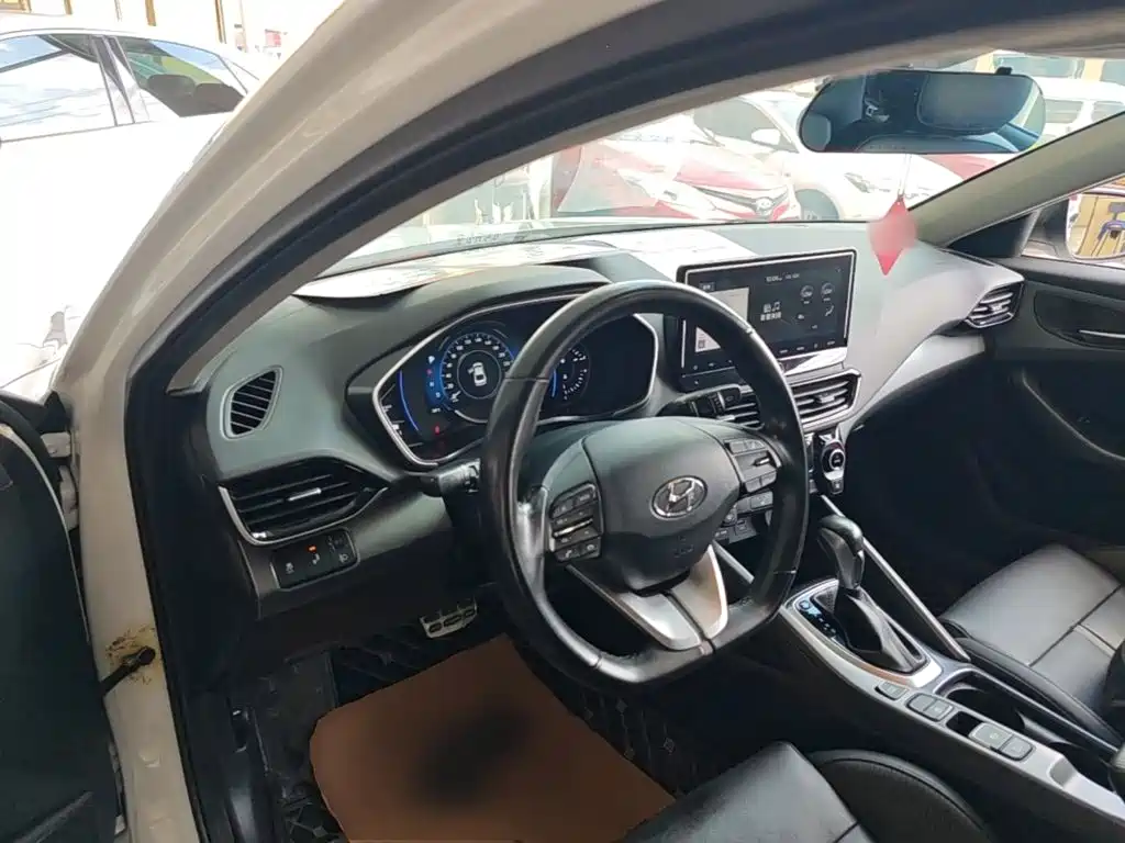 Hyundai Fista — миниатюра 10