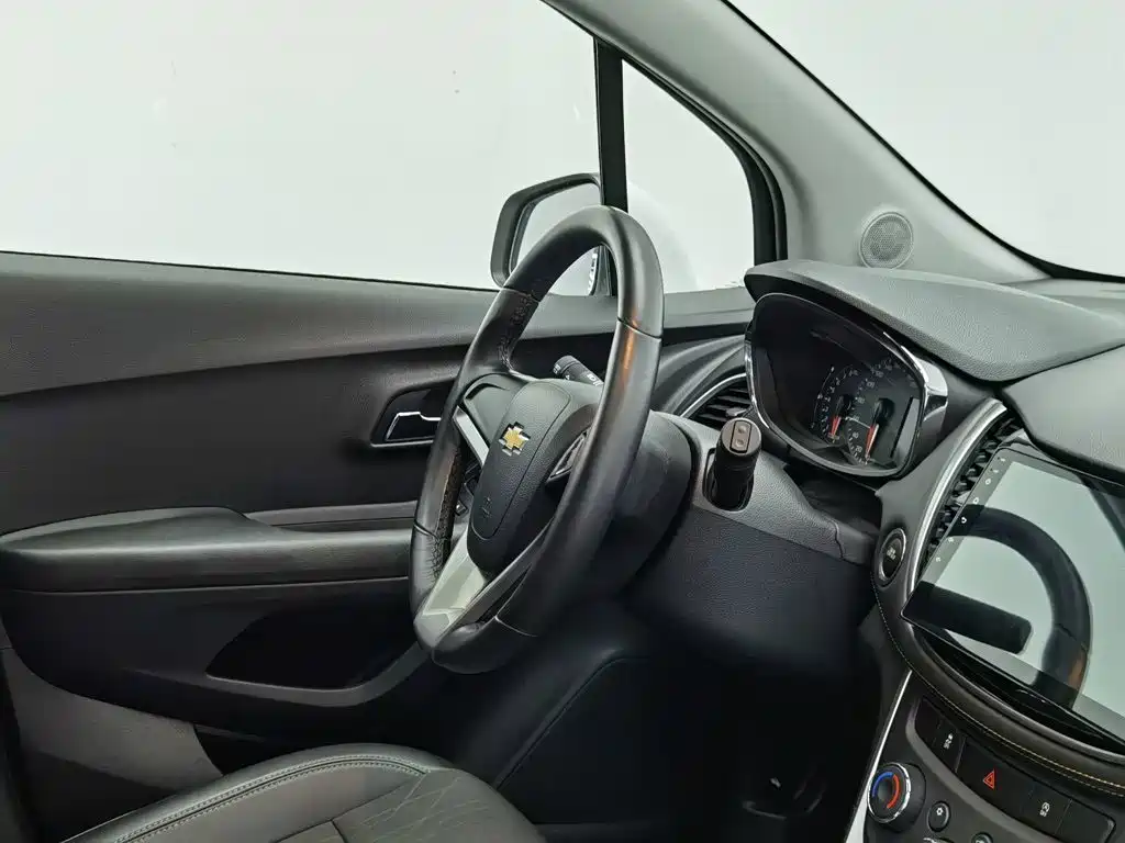 Chevrolet Trax — миниатюра 22