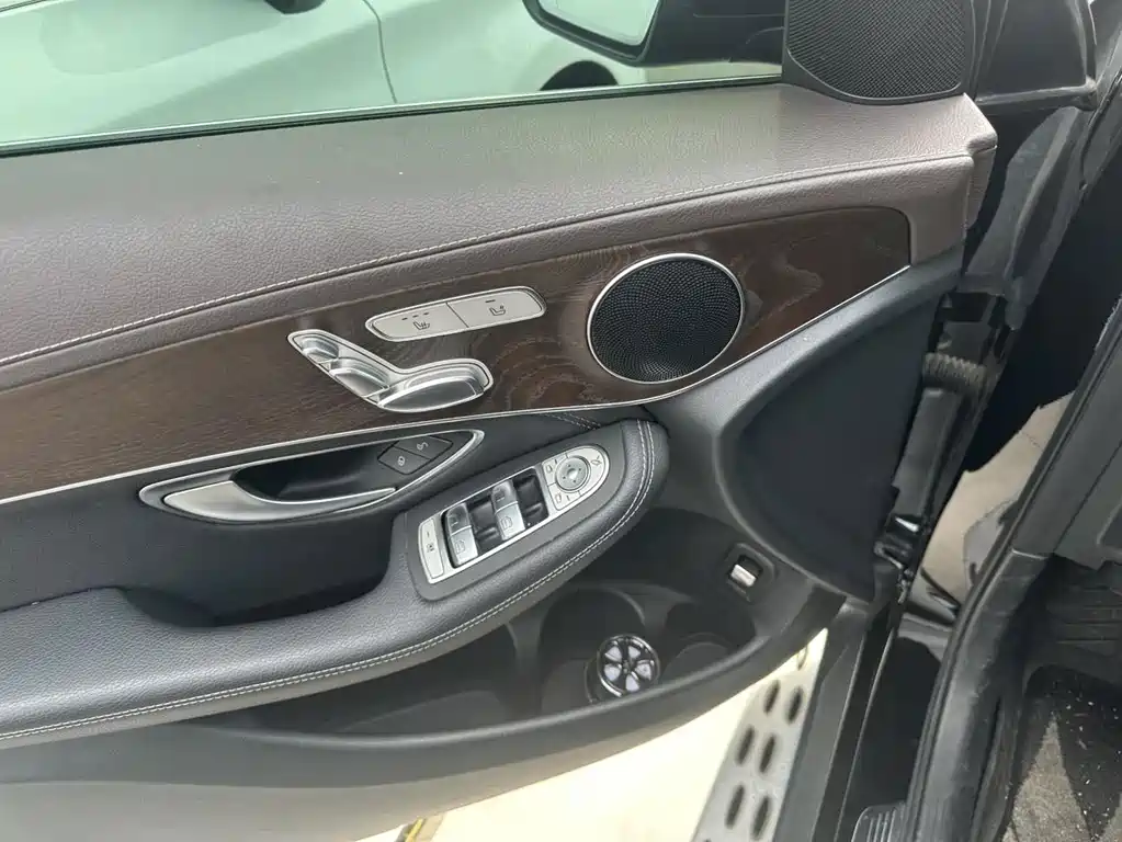 Mercedes-Benz GLC — миниатюра 8