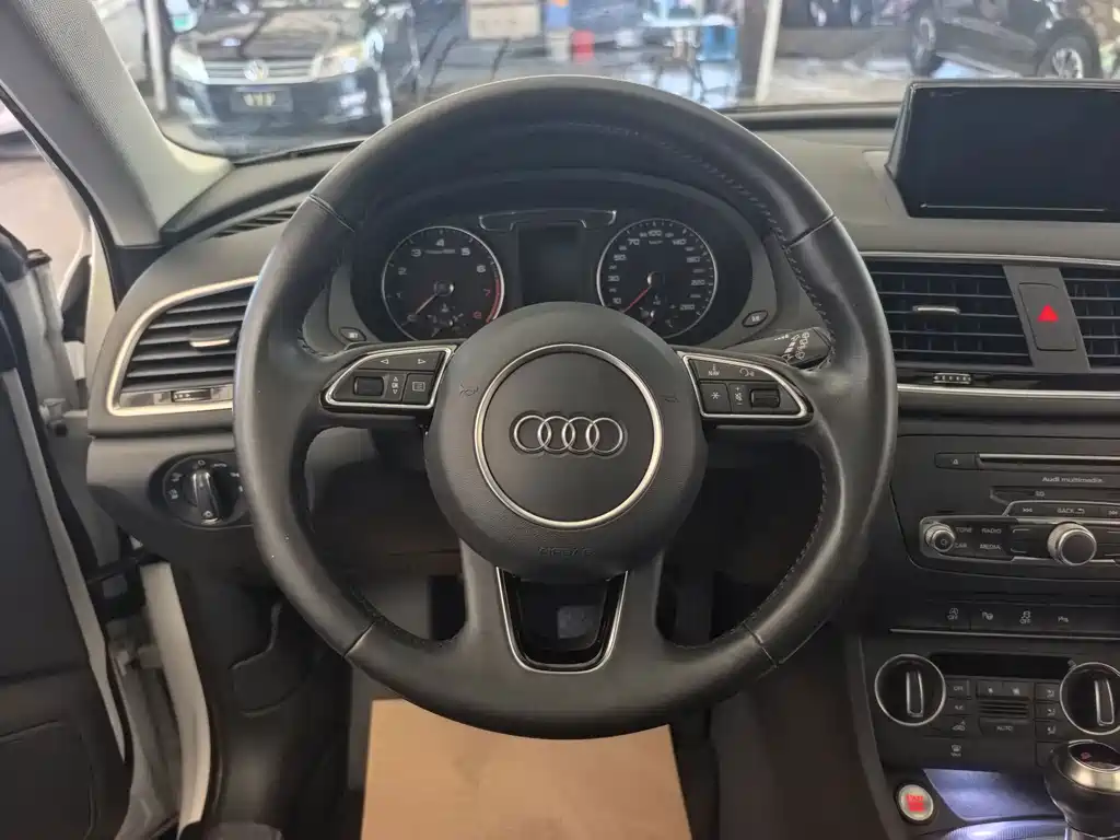 Audi Q3 — миниатюра 5