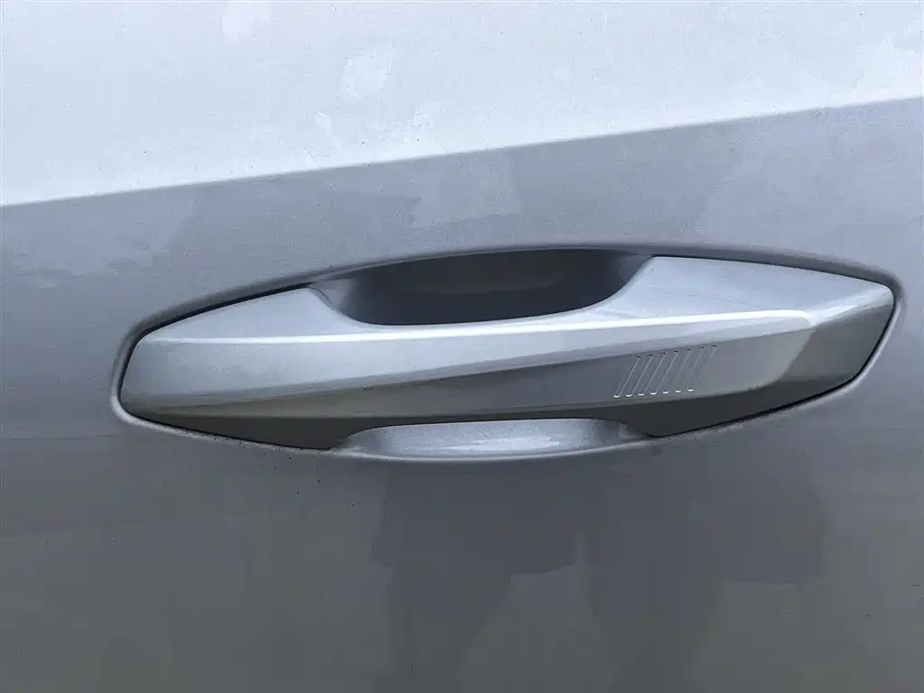 Geely Boyue L — миниатюра 8