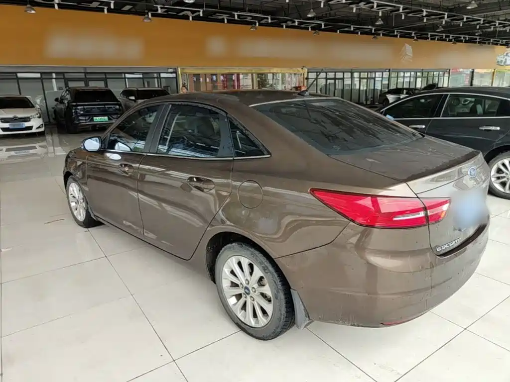 Ford Escort — миниатюра 5
