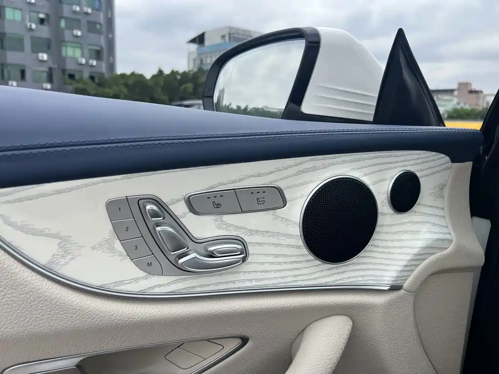 Mercedes-Benz E-Class (Import) — миниатюра 14