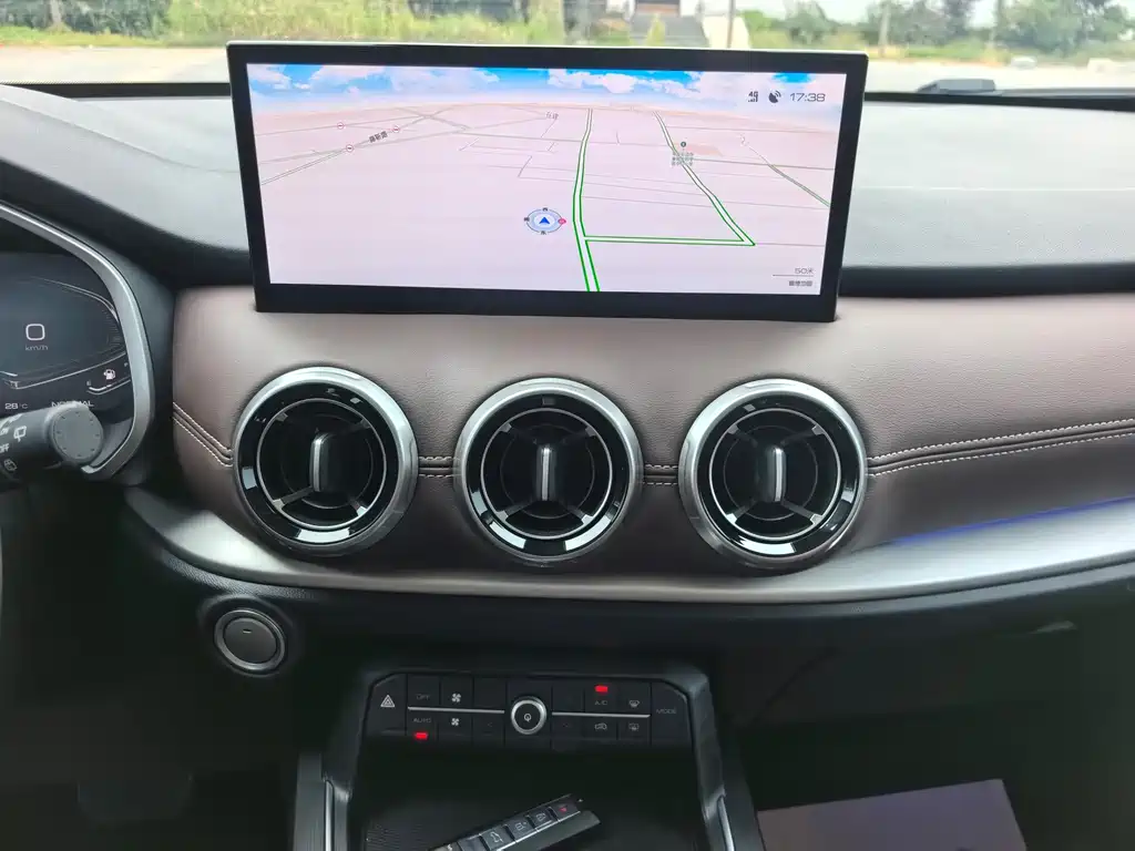 Wey Wey VV6 — миниатюра 14