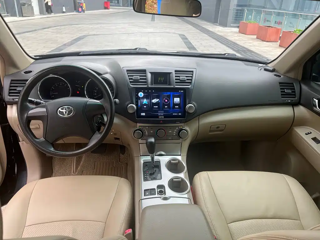 Toyota Highlander — миниатюра 6