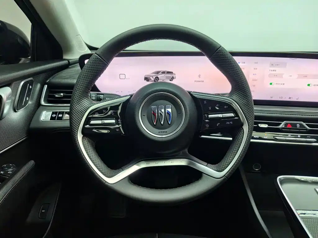 Buick LaCrosse — миниатюра 13