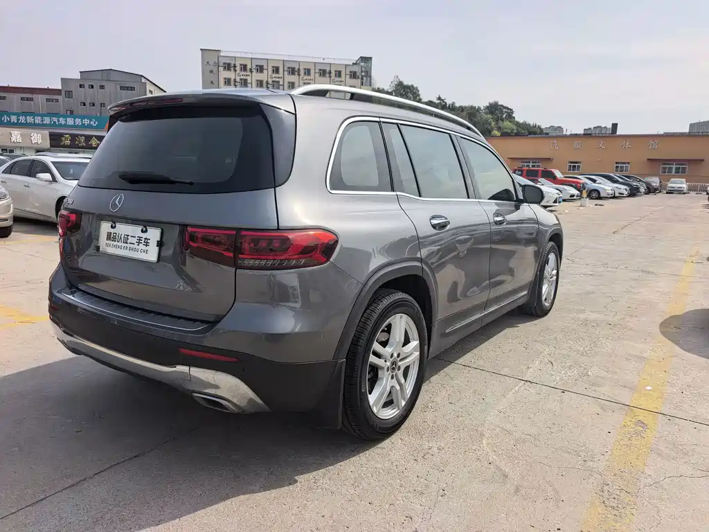 Mercedes-Benz GLB — миниатюра 6